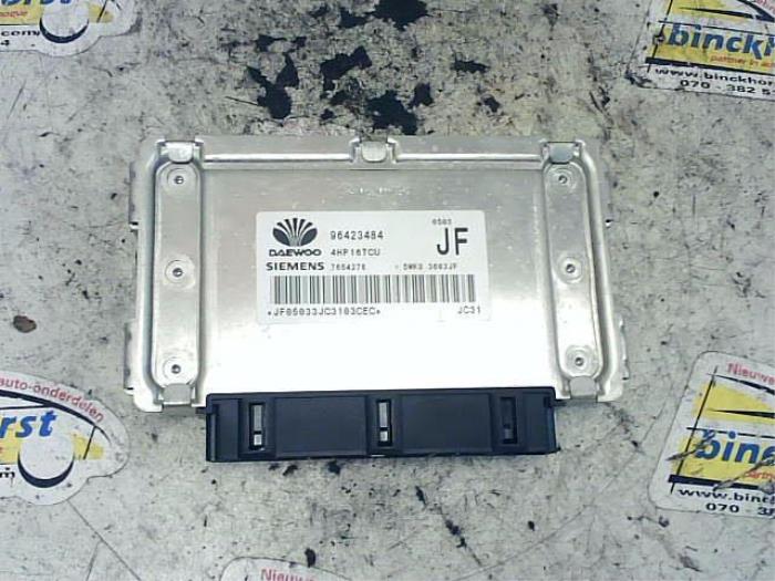 61ae427b-ac90-438f-af7e- 