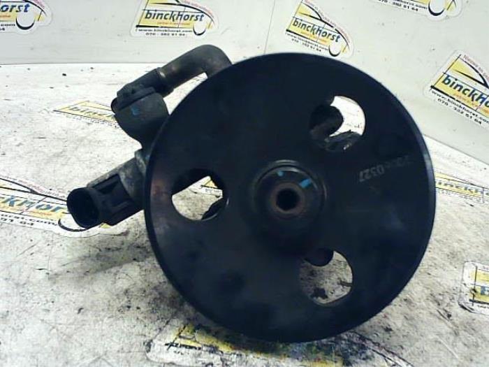 Usagé Pompe direction assistée Chevrolet Nubira (J200) 1.8 16V Prix € 42,00 Règlement à la marge proposé par Binckhorst BV