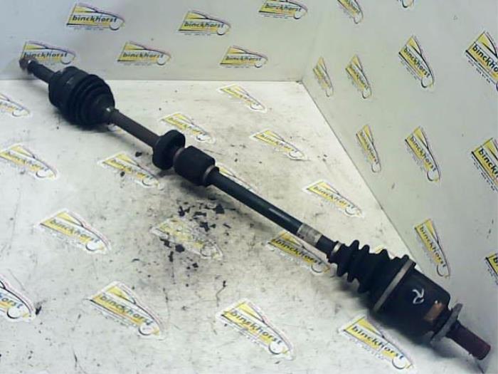 Front drive shaft, right from a Daewoo Nubira (J200) 1.8 16V 2007
