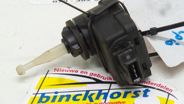 Używane Silnik reflektora Ford Scorpio Cena € 10,50 Procedura marży oferowane przez Binckhorst BV