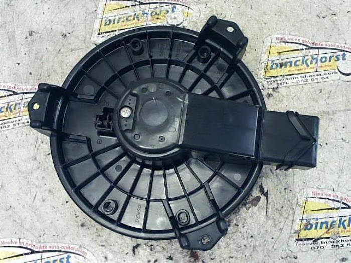 Heating and ventilation fan motor from a Honda Civic (FA/FD) 1.3 Hybrid 2008