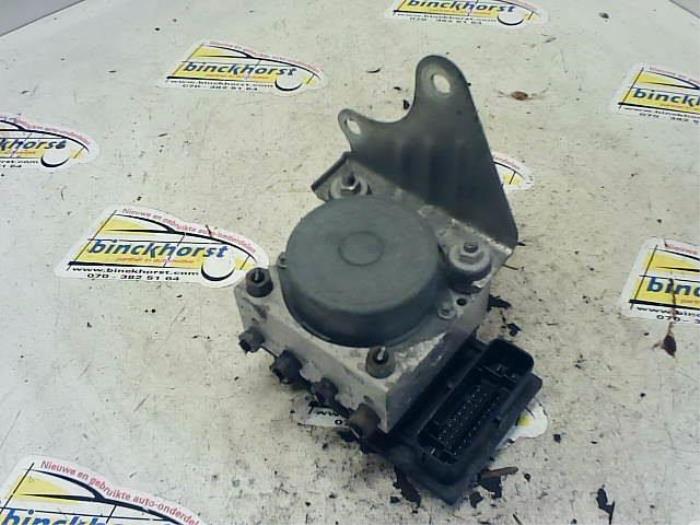 Usagé Bloc ABS Ford Ka II 1.2 Prix € 52,50 Règlement à la marge proposé par Binckhorst BV