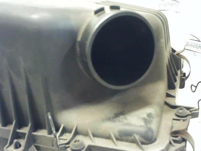 Obudowa filtra powietrza z Hyundai i30 (FD) 1.4 CVVT 16V 2009
