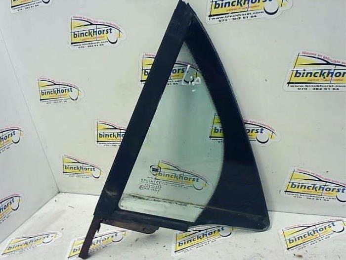 Usados Ventanilla triangular izquierda detrás Lancia Thesis (841) 3.0 V6 24V Precio € 42,00 Norma de margen ofrecido por Binckhorst BV