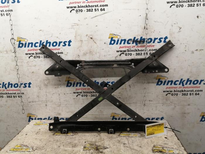 Used Subframe Audi Q5 (8RB) 2.0 TDI 16V Quattro Price € 52,50 Margin scheme offered by Binckhorst BV
