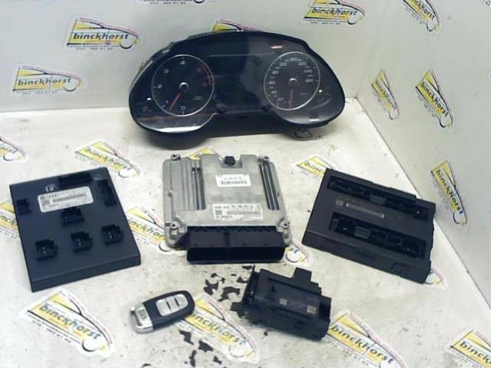 Used Ignition lock + computer Audi Q5 (8RB) 2.0 TDI 16V Quattro Price € 367,50 Margin scheme offered by Binckhorst BV