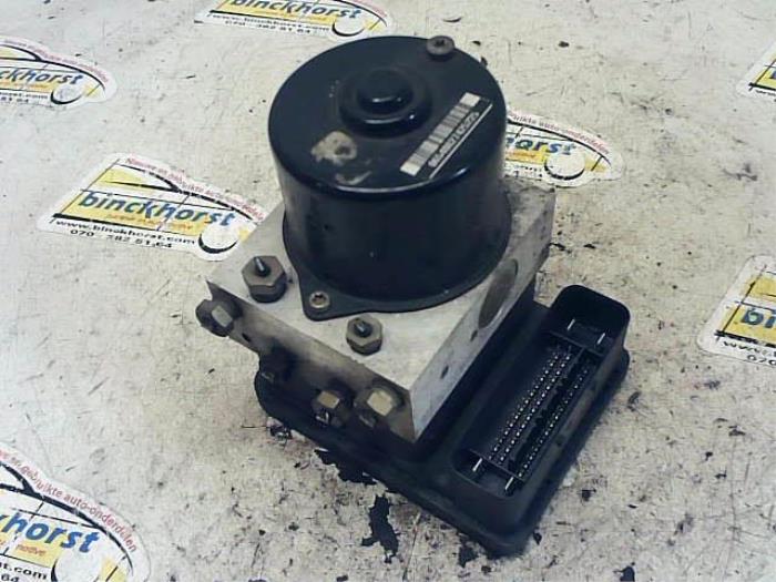 Used ABS pump Ford Fiesta 5 (JD/JH) 1.4 16V Price € 52,50 Margin scheme offered by Binckhorst BV