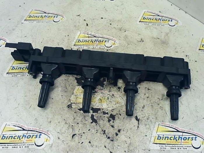 Usagé Bobine Peugeot 607 (9D/U) 2.2 16V Prix € 52,50 Règlement à la marge proposé par Binckhorst BV