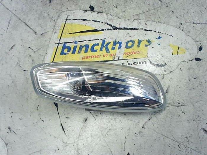 Indicator mirror right from a Peugeot 207 CC (WB) 1.6 HDiF 16V 2007