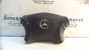Usagé Airbag gauche (volant) Mercedes C Combi (S203) 2.2 C-220 CDI 16V Prix € 42,00 Règlement à la marge proposé par Binckhorst BV
