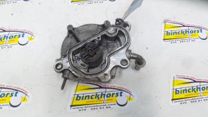Used Brake servo vacuum pump Renault Espace (JK) 3.0 dCi V6 24V Price € 36,75 Margin scheme offered by Binckhorst BV