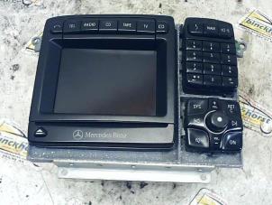 Used Radio CD player Mercedes S (W220) 5.0 S-500 V8 24V Price € 156,45 Margin scheme offered by Binckhorst BV