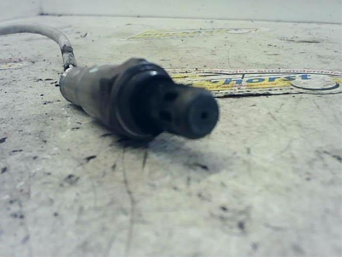 Lambda probe from a Renault Clio IV (5R) 0.9 Energy TCE 90 12V 2017