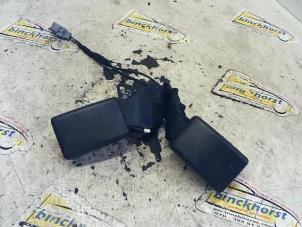 Used Rear seatbelt buckle, right Renault Clio IV (5R) 0.9 Energy TCE 90 12V Price € 26,25 Margin scheme offered by Binckhorst BV