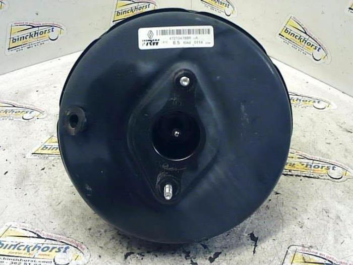 Usagé Servo frein Renault Clio IV (5R) 0.9 Energy TCE 90 12V Prix € 52,50 Règlement à la marge proposé par Binckhorst BV