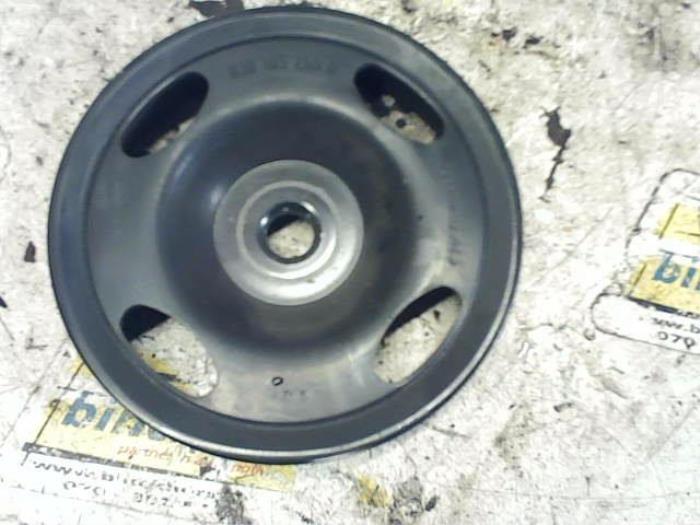 Crankshaft pulley from a Volkswagen Golf V (1K1) 1.6 FSI 16V 2007