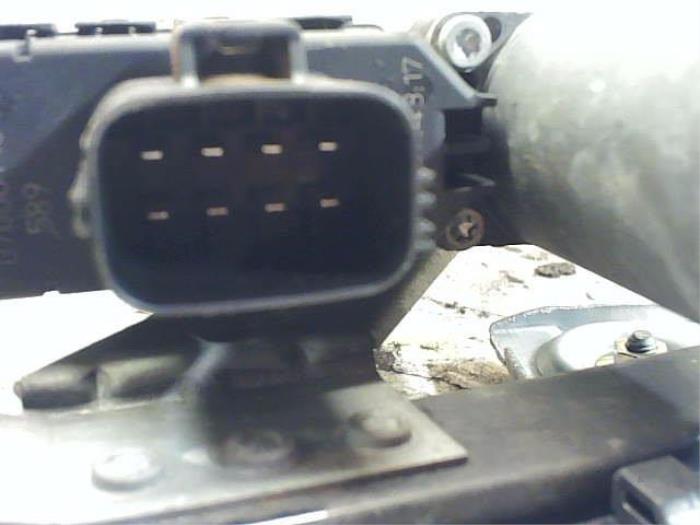 Fenstermechanik 4-türig links vorne van een Ford Mondeo III Wagon 2.0 TDCi 115 16V 2006