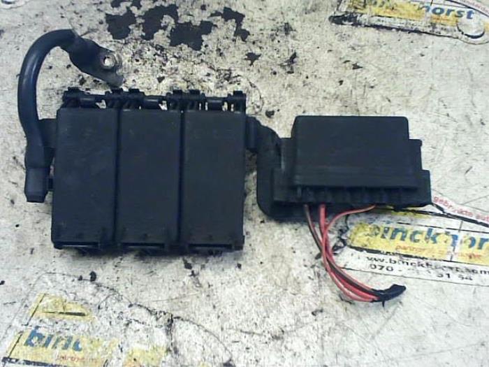 Fuse box from a Volkswagen Fox (5Z) 1.2 2006