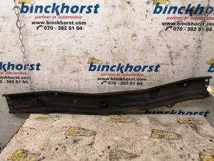 Gebrauchte Radiatorbalken Nissan Pixo (D31S) 1.0 12V Preis € 15,75 Margenregelung angeboten von Binckhorst BV