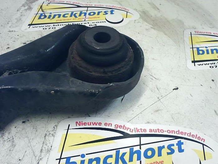 Rear upper wishbone, right from a BMW 3 serie (E90) 335d 24V 2007
