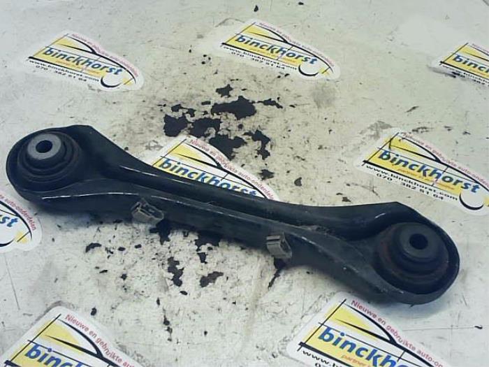 Rear upper wishbone, right from a BMW 3 serie (E90) 335d 24V 2007