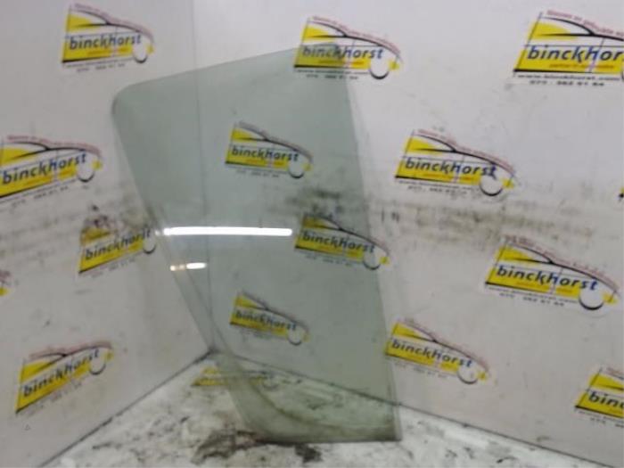Usados Ventanilla triangular derecha detrás Dacia Sandero II 0.9 TCE 12V Precio € 31,50 Norma de margen ofrecido por Binckhorst BV
