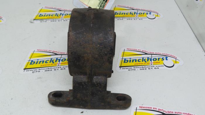 Gearbox mount from a Ford Mondeo I Wagon 1.8i 16V 1996