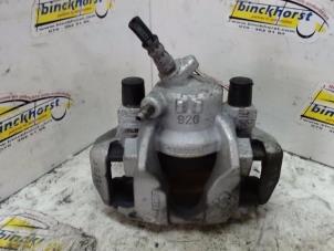 Used Front brake calliper, left Smart Forfour (453) 1.0 12V Price € 42,00 Margin scheme offered by Binckhorst BV