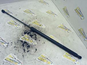 Used Rear gas strut, right Ford Grand C-Max (DXA) 1.6 Ti-VCT 16V Price € 26,25 Margin scheme offered by Binckhorst BV