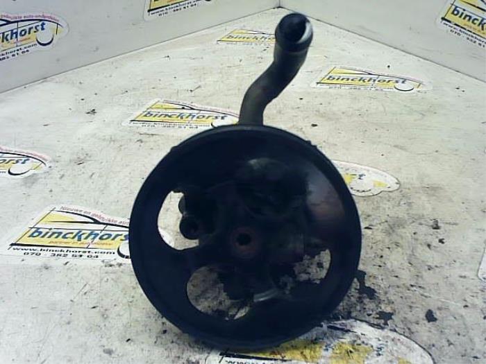 Usagé Pompe de direction Daihatsu YRV (M2) 1.3 16V DVVT Prix € 36,75 Règlement à la marge proposé par Binckhorst BV