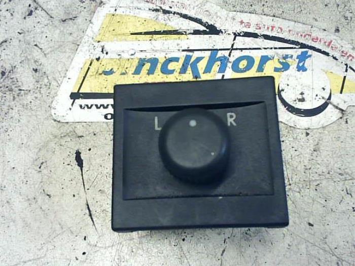 Mirror switch from a Seat Arosa (6H1) 1.4i 2003