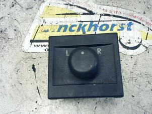 Używane Przelacznik lusterka Seat Arosa (6H1) 1.4i Cena € 10,50 Procedura marży oferowane przez Binckhorst BV