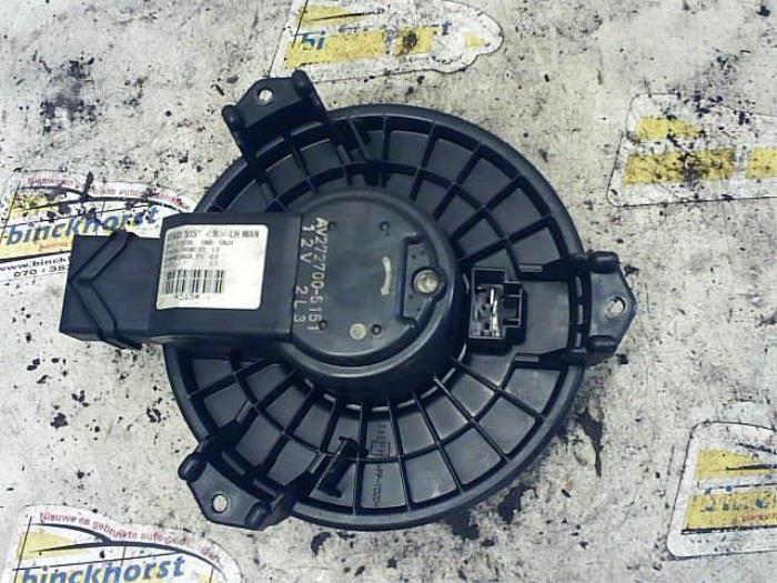 Heating and ventilation fan motor from a Toyota Auris (E15) 1.6 Dual VVT-i 16V 2009