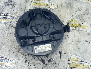 Używane Silnik wentylatora nagrzewnicy Renault Megane II (LM) 1.6 16V Cena € 36,75 Procedura marży oferowane przez Binckhorst BV