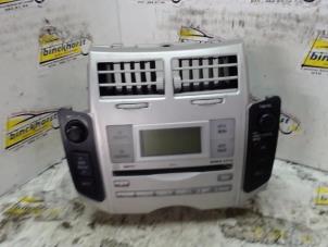 Gebrauchte Radio CD Spieler Toyota Yaris II (P9) 1.3 16V VVT-i Preis € 52,50 Margenregelung angeboten von Binckhorst BV