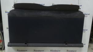 Używane Plandeka przedzialu bagazowego Ford Mondeo I Wagon 1.8 TD Cena € 36,75 Procedura marży oferowane przez Binckhorst BV
