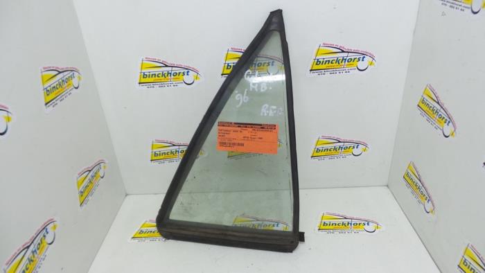 Usados Ventanilla triangular derecha detrás Mitsubishi Galant (E5/E7/E8) 1.8i,GLi,GLSi 16V Precio € 26,25 Norma de margen ofrecido por Binckhorst BV