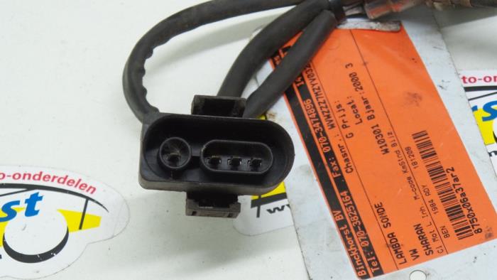 Sonde lambda d'un Volkswagen Sharan (7M8/M9/M6) 2.0 2000