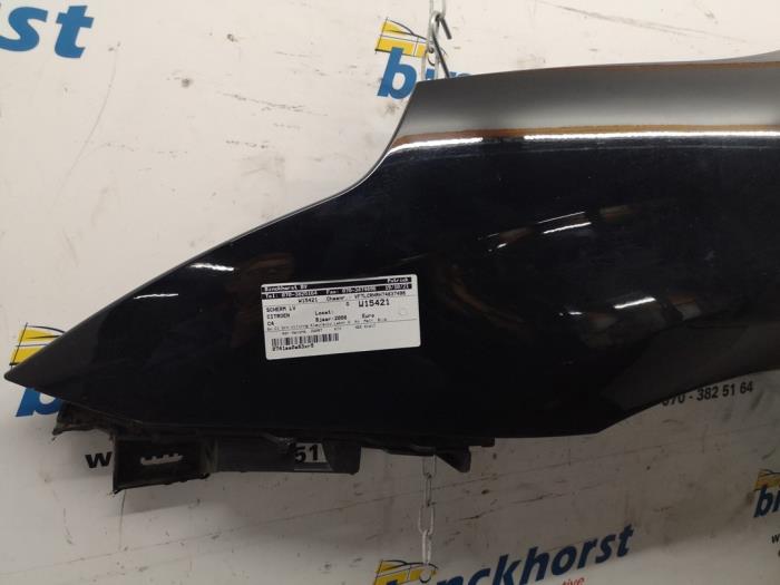 Front wing, left from a Citroën C4 Berline (LC) 2.0 HDi 16V 138 2008