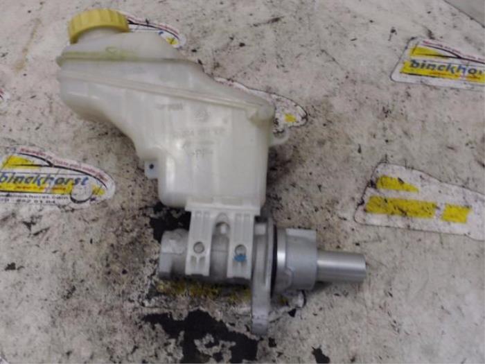 Used Master cylinder Fiat Grande Punto (199) 1.3 JTD Multijet 16V VGT Price € 19,95 Margin scheme offered by Binckhorst BV