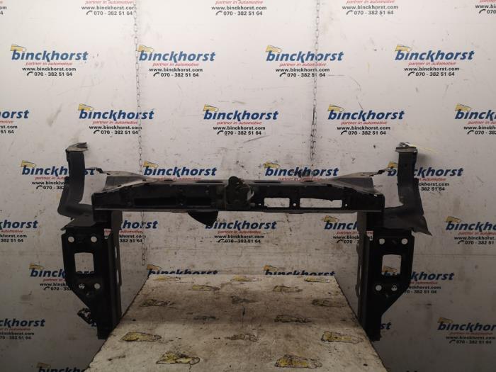 Używane Panel przedni Fiat Bravo (198A) 1.4 T-Jet 16V 120 Cena € 52,50 Procedura marży oferowane przez Binckhorst BV