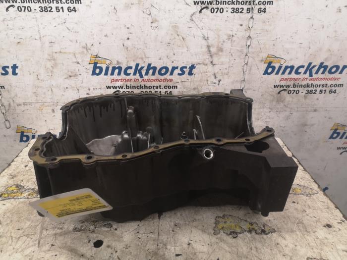 Usagé Couvercle carter Renault Megane III Grandtour (KZ) 1.5 dCi 110 Prix € 42,00 Règlement à la marge proposé par Binckhorst BV