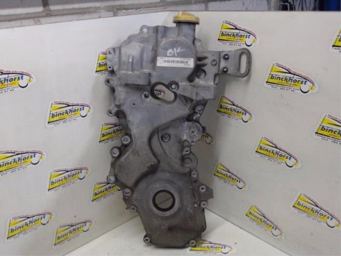 Usagé Couvercle de distribution Renault Grand Scénic III (JZ) 2.0 16V CVT Prix € 52,50 Règlement à la marge proposé par Binckhorst BV