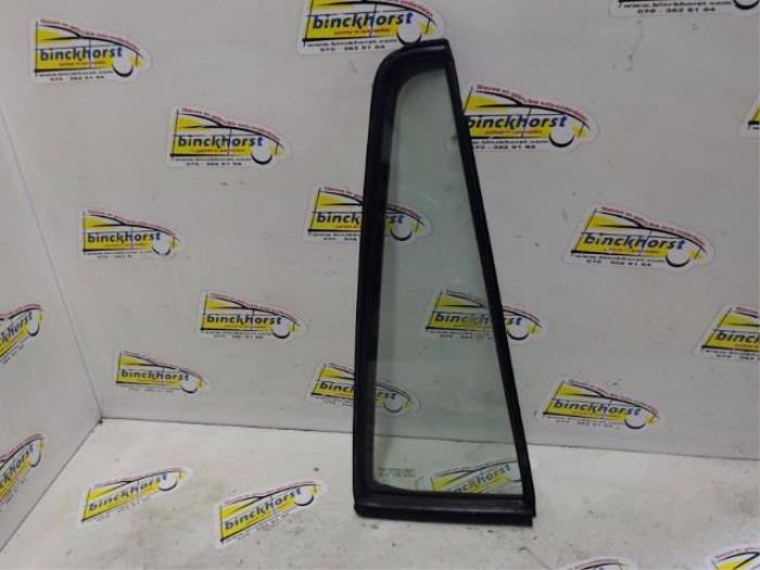 Usados Ventanilla triangular derecha detrás Mazda 2 (NB/NC/ND/NE) 1.4 16V Precio € 26,25 Norma de margen ofrecido por Binckhorst BV