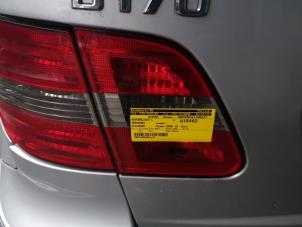 Używane Tylne swiatlo pozycyjne lewe Mercedes B-Klasse Cena € 26,25 Procedura marży oferowane przez Binckhorst BV