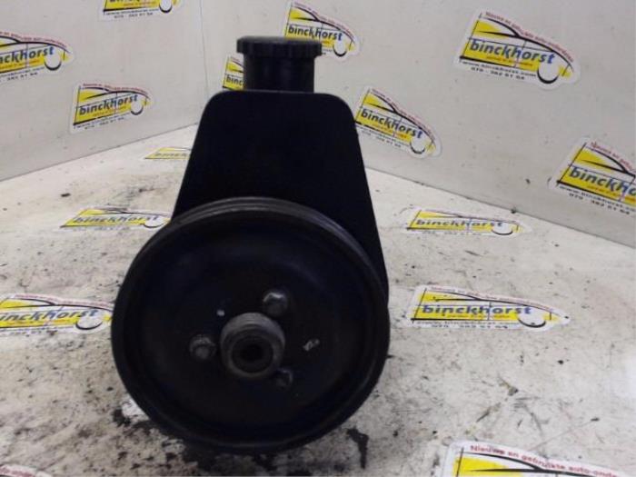 Gebrauchte Lenkkraftverstärker Pumpe Renault Megane (BA) 1.4i RL,RN Preis € 52,50 Margenregelung angeboten von Binckhorst BV