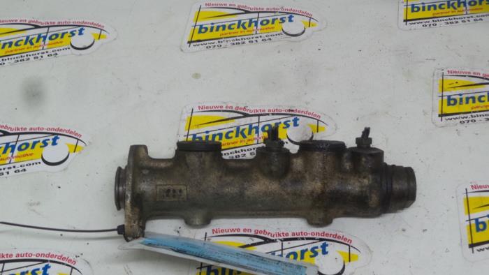Maître-cylindre De Frein NK Pour Renault Trafic - Neuf, Pièce Référence 823939 - Compatible Références OEM Renault