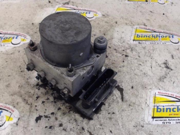 Usagé Pompe ABS Mitsubishi Colt (Z2/Z3) 1.1 12V Prix € 52,50 Règlement à la marge proposé par Binckhorst BV