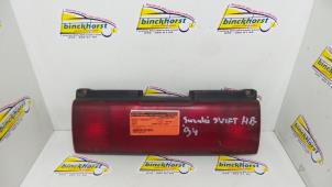 Usagé Réflecteur plaque arrière Suzuki Swift (SF310/413) 1.0i Prix € 26,25 Règlement à la marge proposé par Binckhorst BV