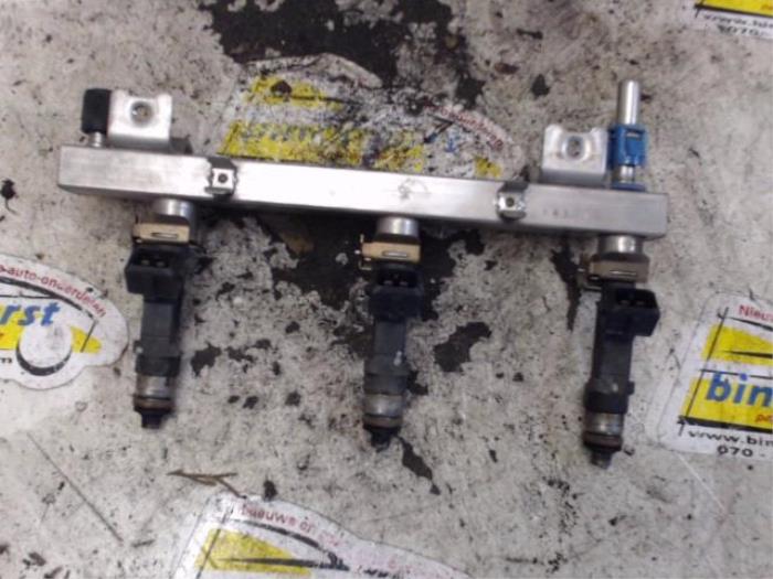 Usagé Système d'injection Opel Agila (A) 1.0 12V Twin Port Prix € 26,25 Règlement à la marge proposé par Binckhorst BV